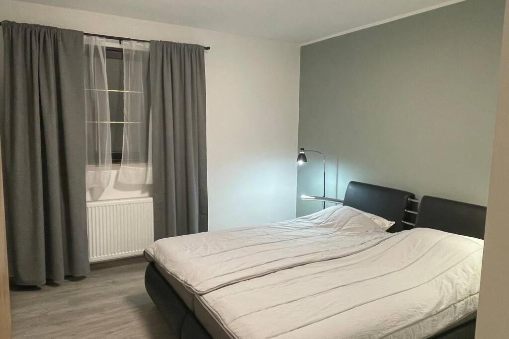 Roses Apartment Prijeten Apartma Za Dve Osebi Menges Bagian luar foto